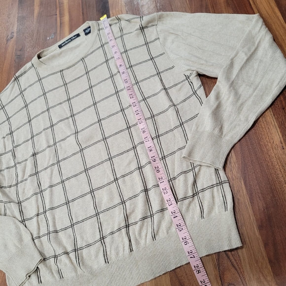 Northern Isles Silk Rayon Cashmere Blend Windowpane Sweater Size Large - Picture 6 of 8